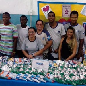 Galerinha Sangue Bom | Educadora desenvolve projeto que conscientiza jovens sobre a importância da vida