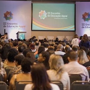 O Encontro de Educação começou com Histórias que Inspiram