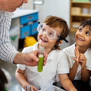 Educação: está entre as 8 profissões que prometem emprego garantido