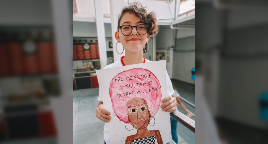 Aluna mostra imagem