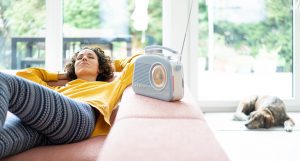 O rádio ainda é relevante no século 21?