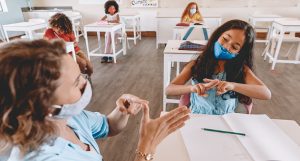 Libras: a um passo da obrigatoriedade