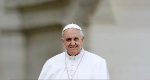 Papa lança curso educacional gratuito