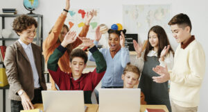 Jogos e Tecnologia na Conscientização da Acessibilidade