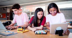 Robótica leva alunos ao pódio
